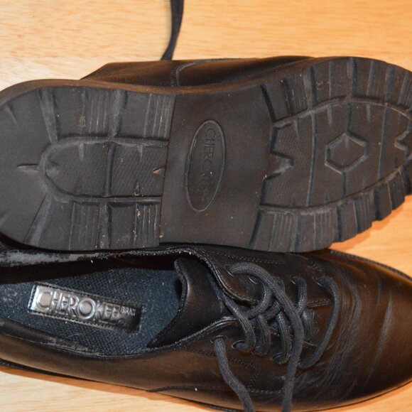 Cherokee Woman's Shoe.  Blake Leather Size 10 - Picture 5 of 5